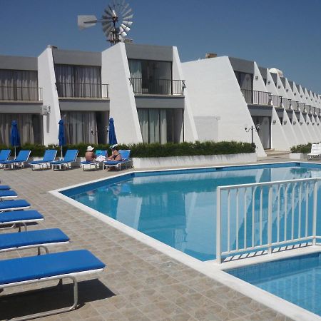 Penelope Beach Hotel Apts Protaras Exterior foto