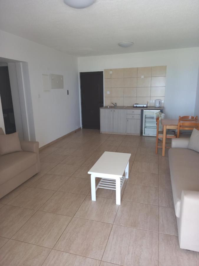 Penelope Beach Hotel Apts Protaras Exterior foto