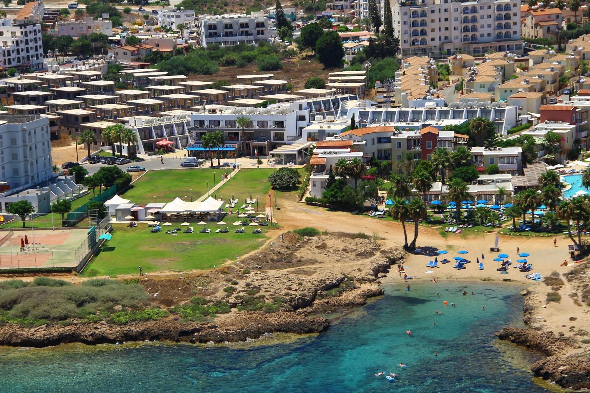 Penelope Beach Hotel Apts Protaras Exterior foto