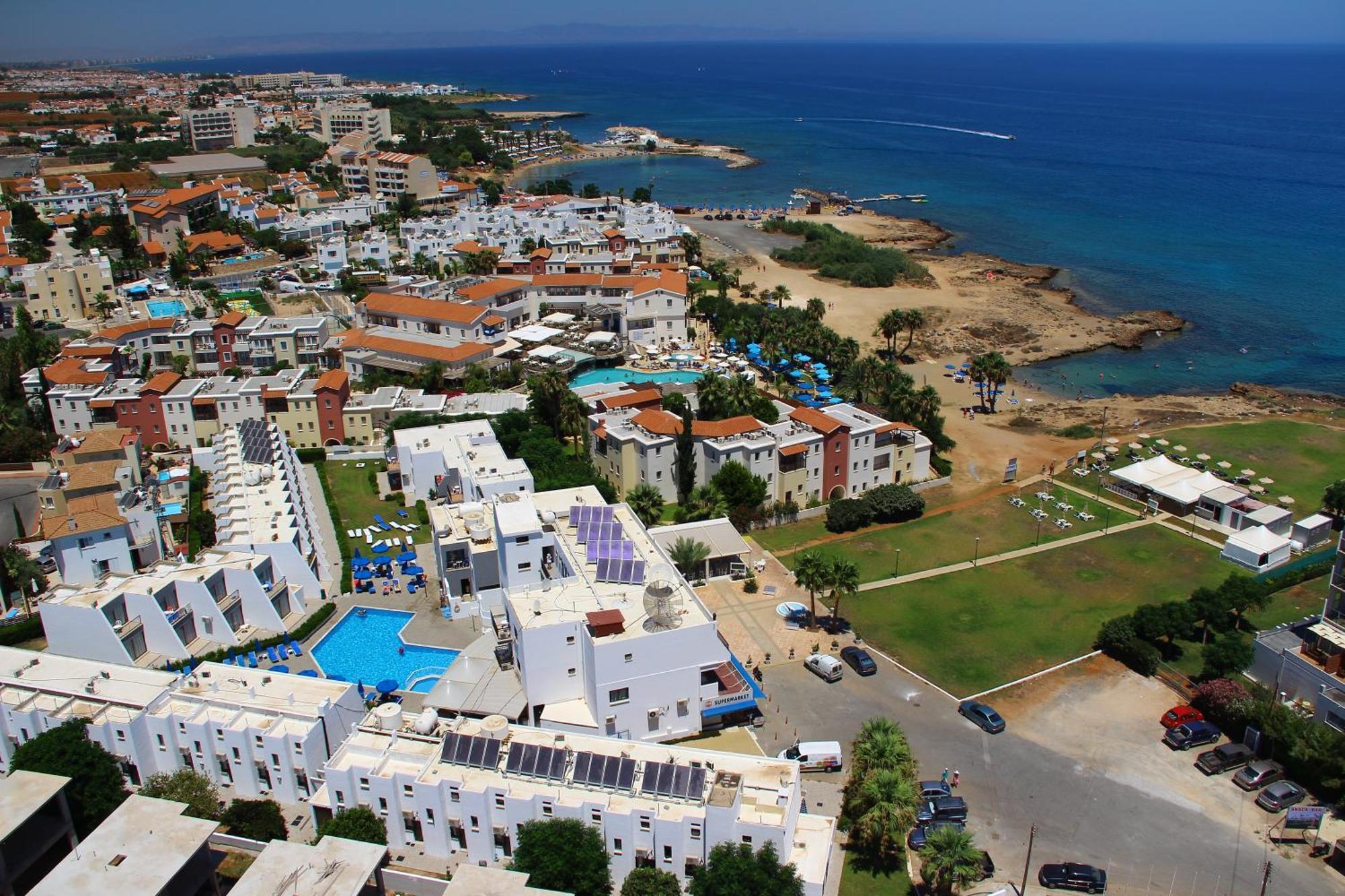Penelope Beach Hotel Apts Protaras Exterior foto