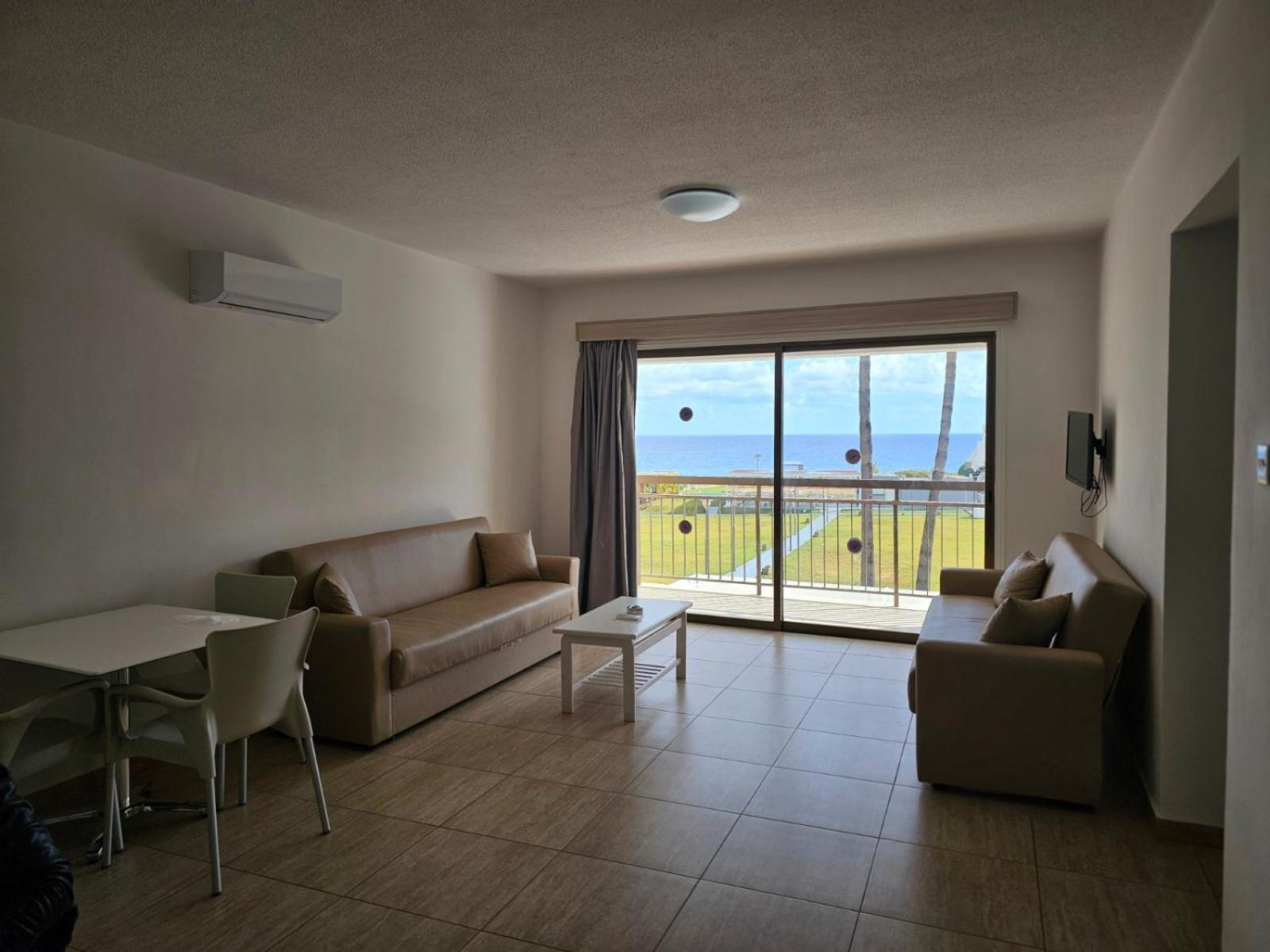 Penelope Beach Hotel Apts Protaras Exterior foto
